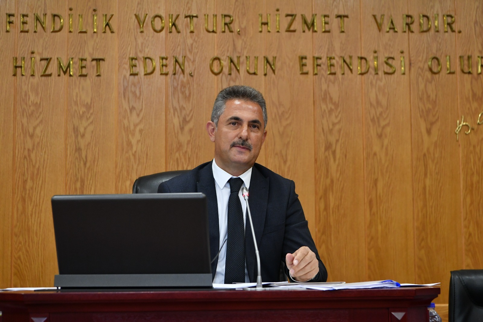 Mamak Belediye Başkanı Murat Köse Özgür Özel Hakkında Suç Duyurusunda Bulundu Mamak Belediye Başkanı Murat Köse hakkında çıkan asılsız iddiaları sert