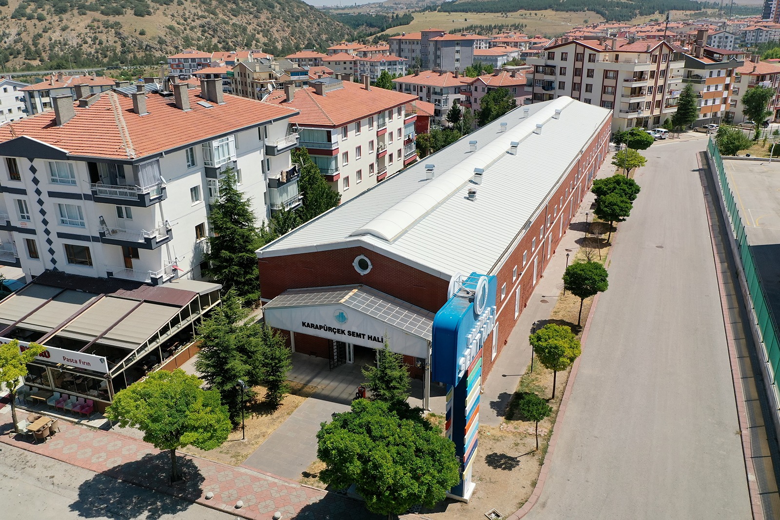 Altındağ bir kütüphane daha kazanıyor. Karapürçek Mahallesi’ndeki semt hali, kütüphaneye