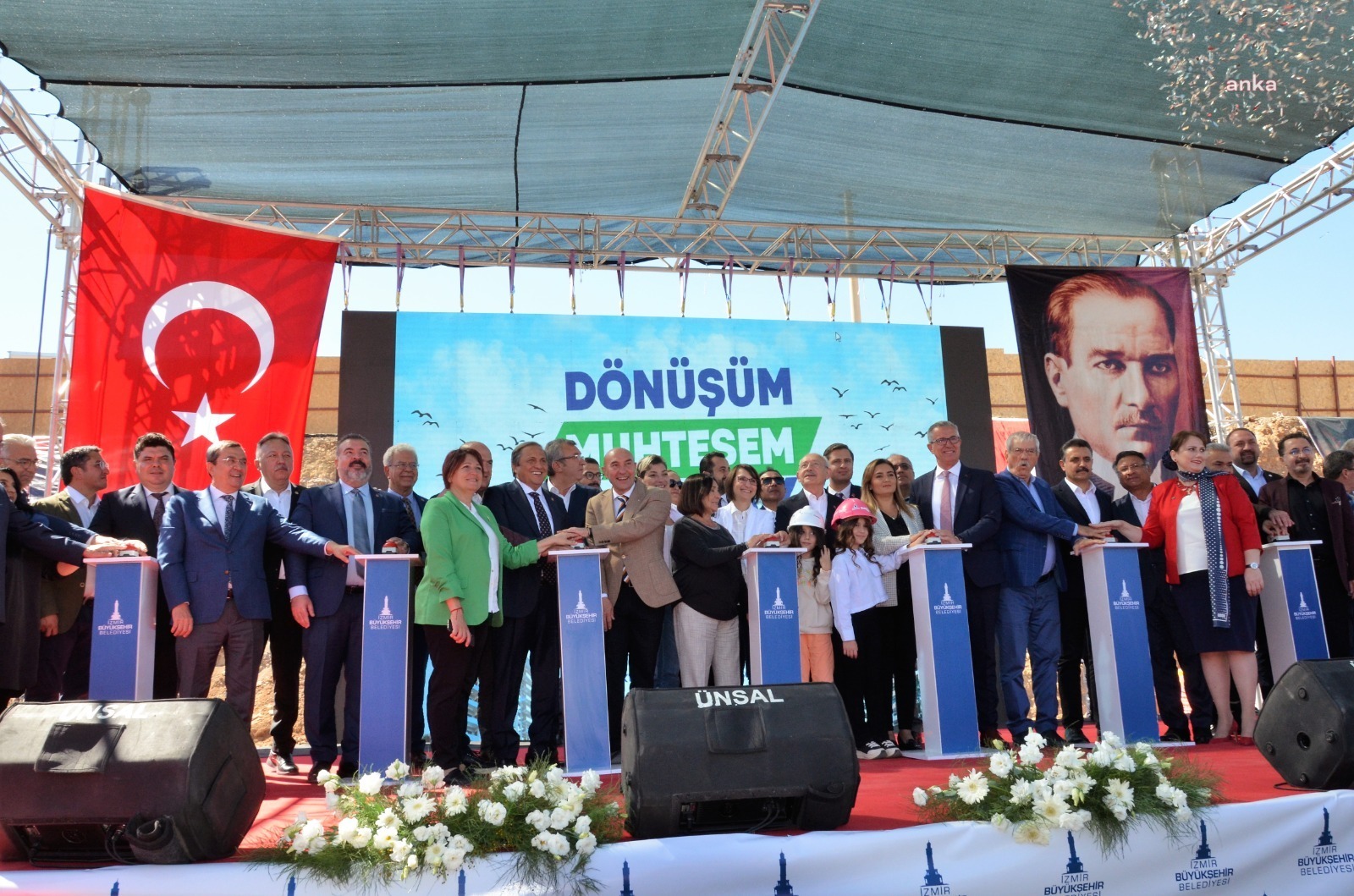 İzmir Büyükşehir Belediyesi'nin yürüteceği, Gaziemir'deki Aktepe-Emrez Kentsel Dönüşüm Projesi'nin birinci