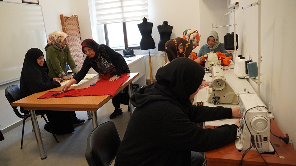 Keçiören Sanat ve Meslek Edindirme Kursları (KEÇMEK) yeni dönem eğitimlerine