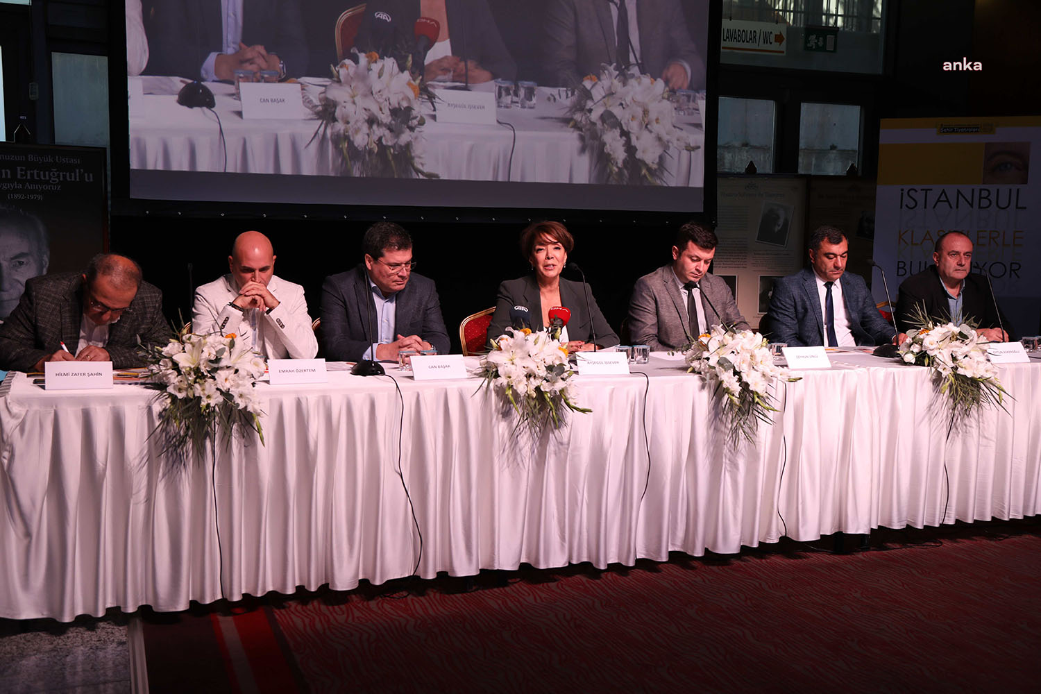 İstanbul Büyükşehir Belediyesi (İBB) Şehir Tiyatroları; tiyatronun yerli ve yabancı