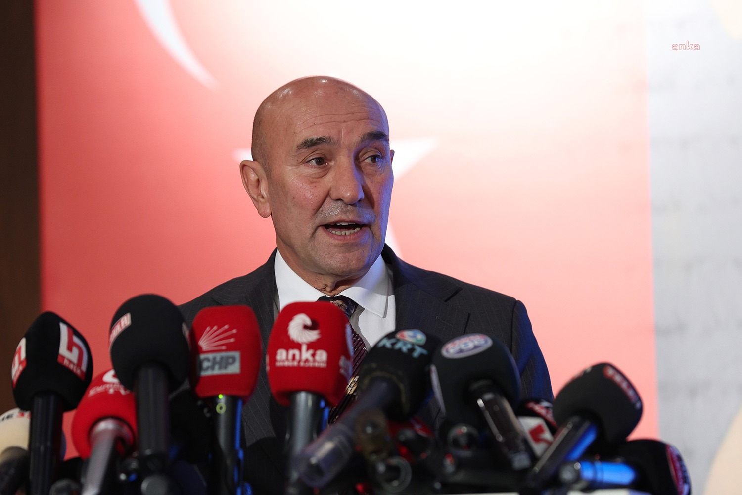 İzmir Büyükşehir Belediye Başkanı Tunç Soyer, CHP’nin Seferihisar’daki değerlendirme toplantısında,