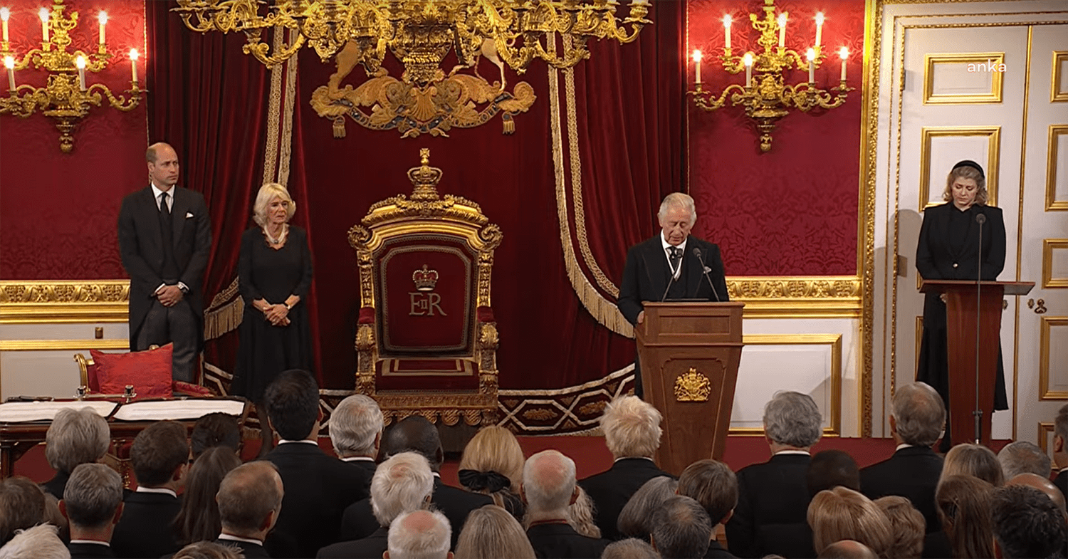 Kraliçe 2.Elizabeth’in hayatını kaybetmesinin ardından tahta çıkan Kral 3. Charles