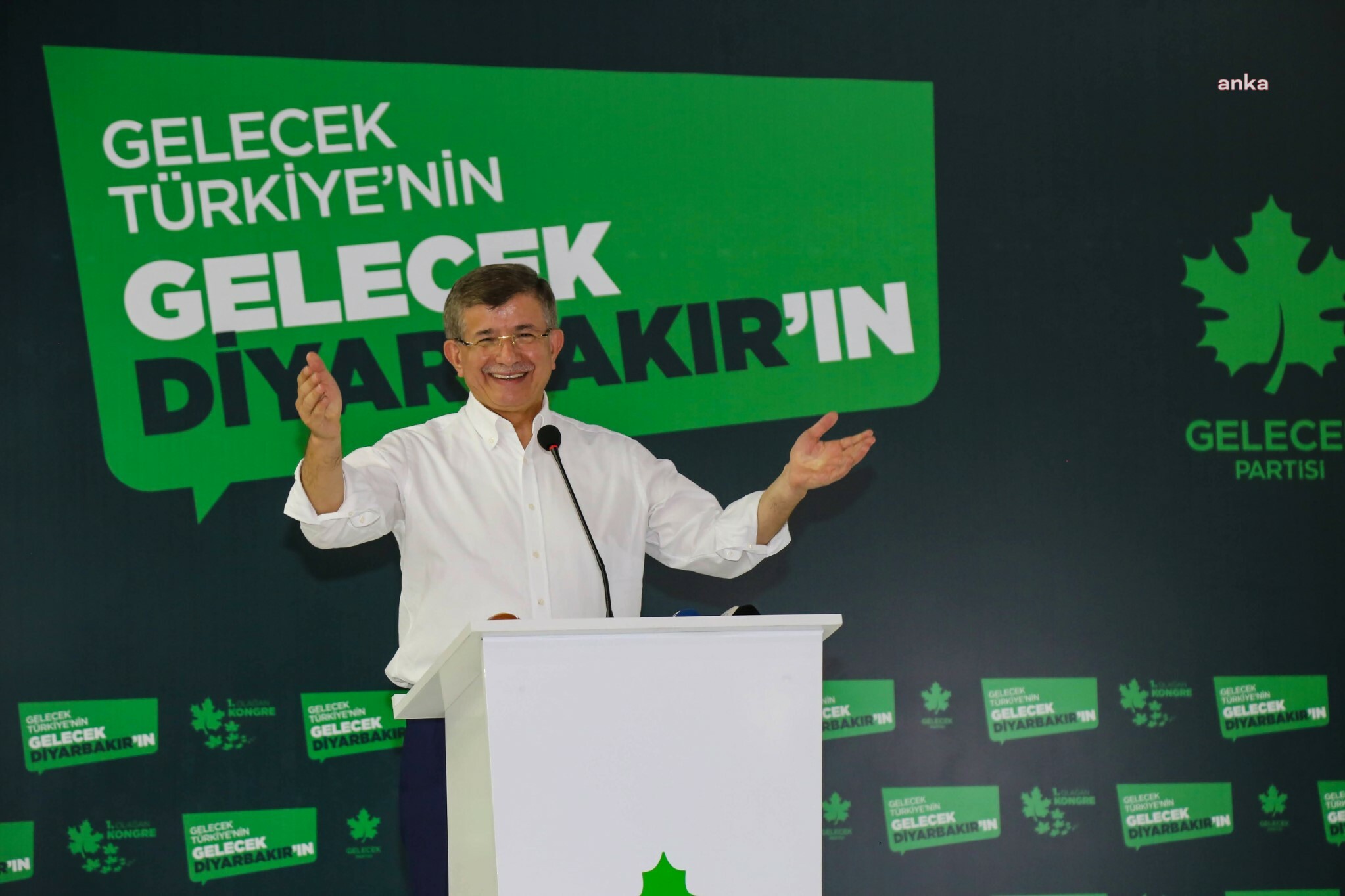 DAVUTOĞLU: MİLLET İRADESİNİN ÜSTÜNDE HİÇBİR GÜÇ YOKTUR VE OLMAYACAKTIR Gelecek Partisi Genel Başkanı Ahmet Davutoğlu, “12 Eylül'ün yıl dönümünde,