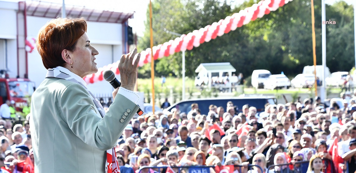 İYİ Parti Genel Başkanı Meral Akşener, Bolu Belediyesi yeni itfaiye