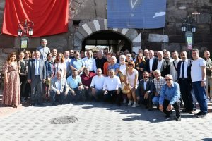MANSUR YAVAS, ESNAF BULUSMALARINA KALE BOLGESI ILE DEVAM ETTI