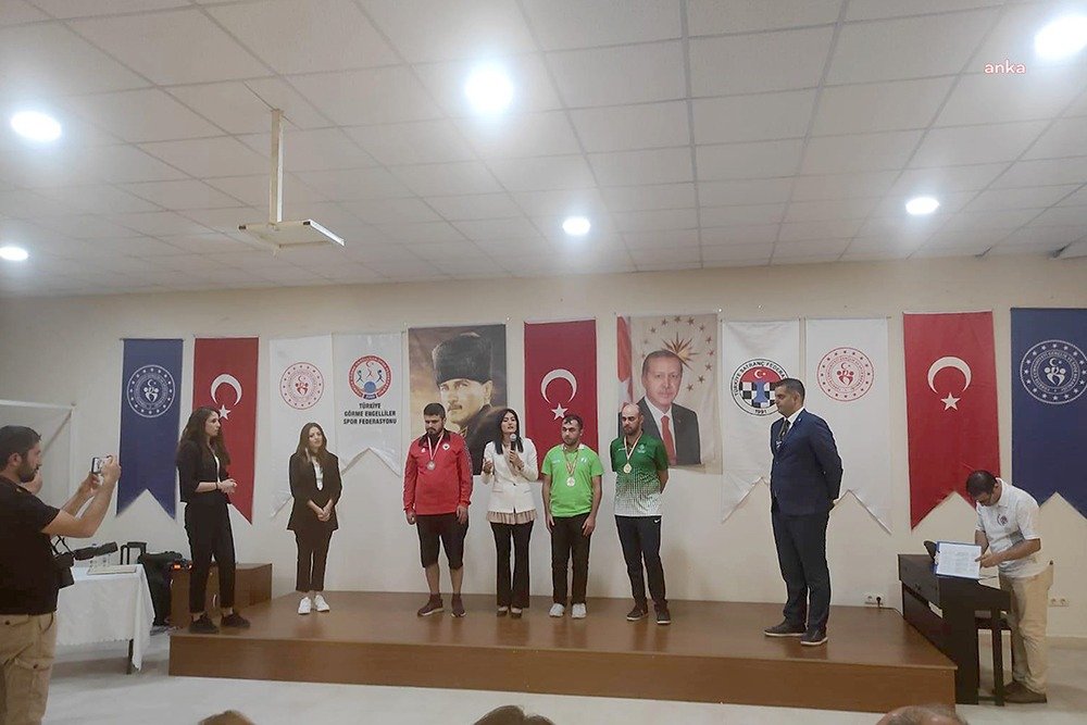 Çankaya Belediyesi Görme Engelliler Spor Kulübü sporcularından Süleyman Saltık, Türkiye