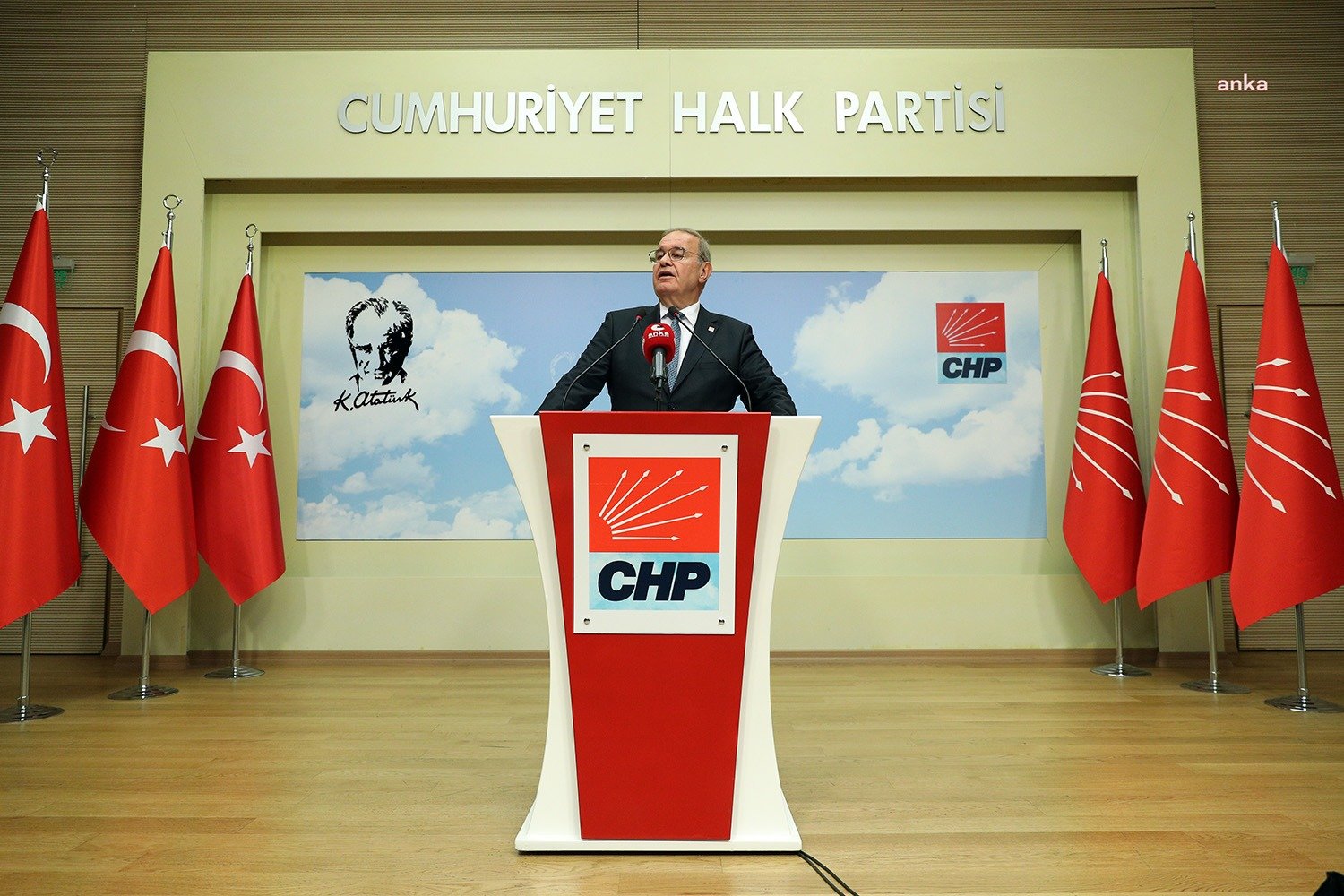 CHP Sözcüsü Faik Öztrak, 12 Eylül darbesinin yıl dönümünde, "Bugün