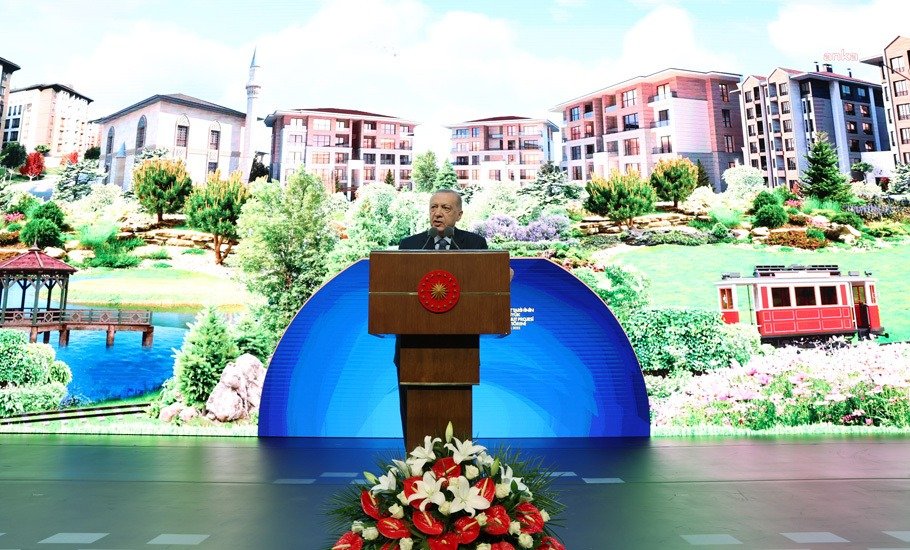 Cumhurbaşkanı Recep Tayyip Erdoğan, yeni sosyal konut projesinin tanıtım toplantısında,