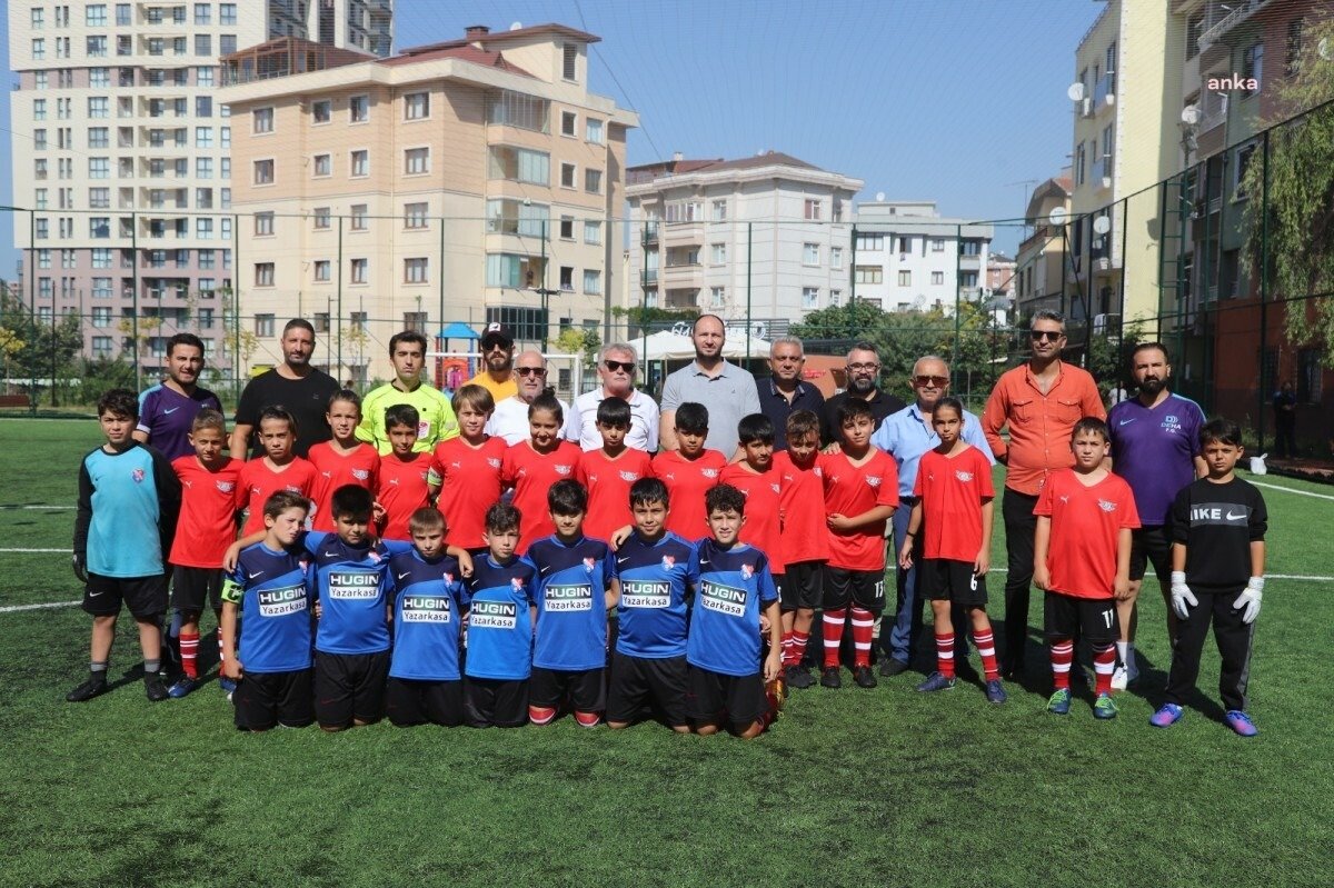 Türk futbolunun önemli ismi Metin Oktay adına, Kartal Belediyesi tarafından