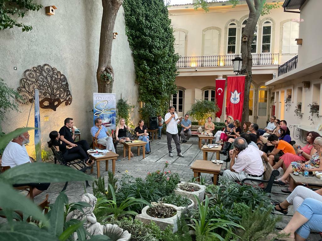 İzmir Konak Belediyesi’nin hizmete açtığı Sanathane Açık Hava Sineması ve