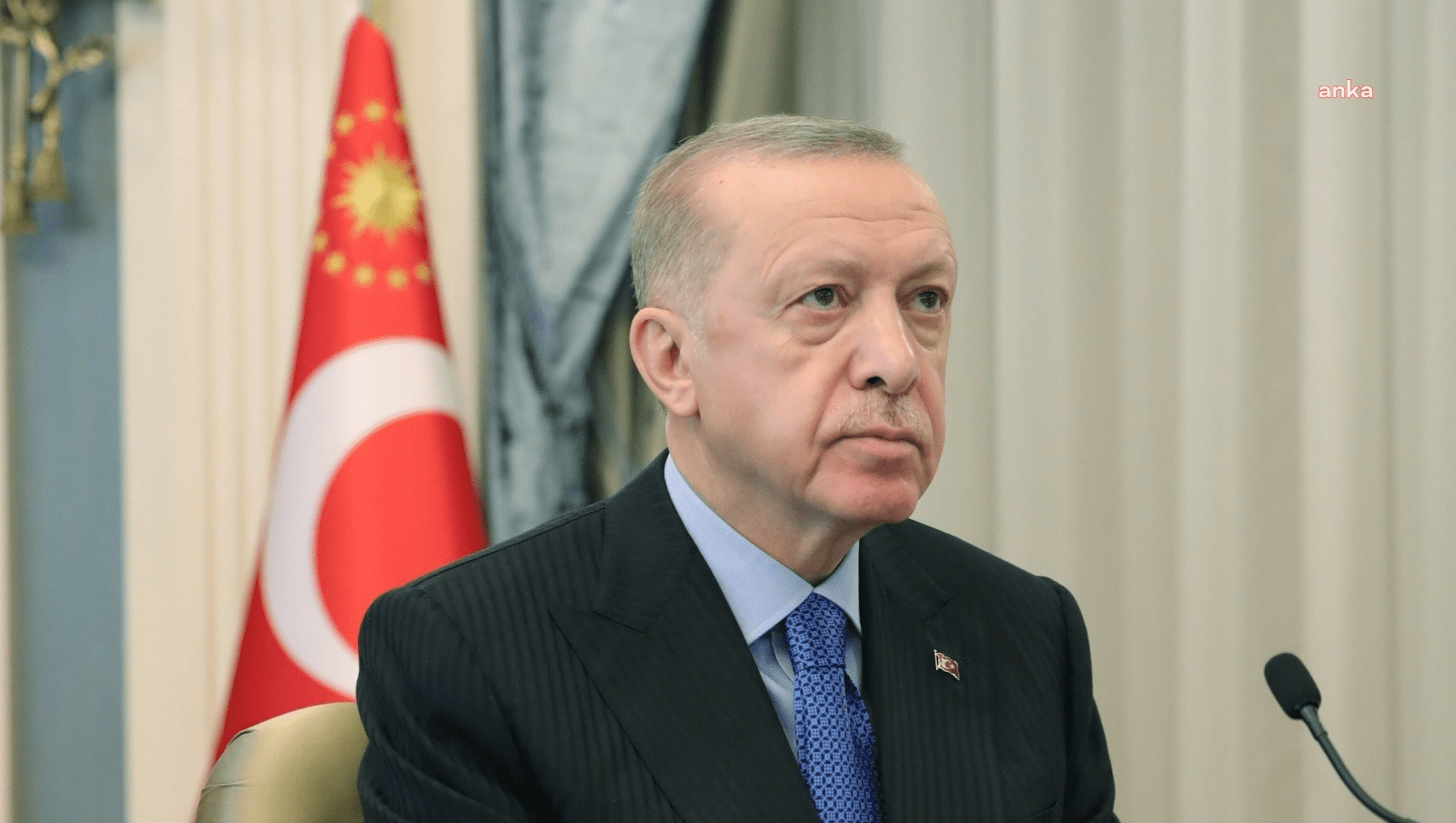 Cumhurbaşkanı Erdoğan: Kraliçe 2. Elizabeth’in Vefatını Üzüntüyle Öğrendim. Kraliyet Ailesi İle Dost ve Müttefik Birleşik Krallık Halkına Taziyelerimi Sunuyorum Cumhurbaşkanı Recep Tayyip Erdoğan, “Kraliçe 2. Elizabeth’in vefatını bugün üzüntüyle