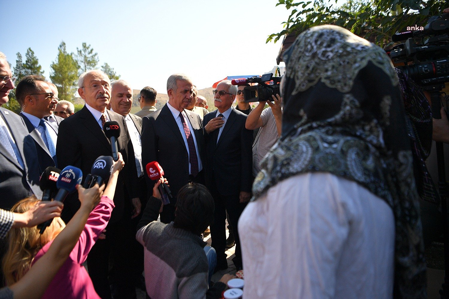 CHP Genel Başkanı Kemal Kılıçdaroğlu, Ankara’nın Nallıhan ilçesindeki Tapduk Emre