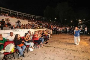 Yenimahahalle'de Duzenlenen 90'lar Festivalinde Leman Sam Sahne Aldi