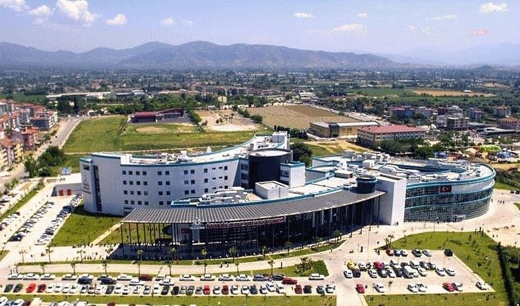 CHP İzmir Milletvekili Atila Sertel, 500 binden fazla kişinin yaşadığı