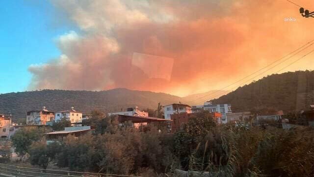 Mersin’in Gülnar ilçesi Büyükeceli mevkiinde bu sabah çıkan orman yangının