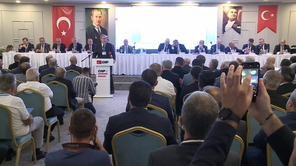 CHP Parti Sözcüsü Faik Öztrak, “Büyüyoruz, büyüyoruz diyoruz. Bakıyoruz enflasyon