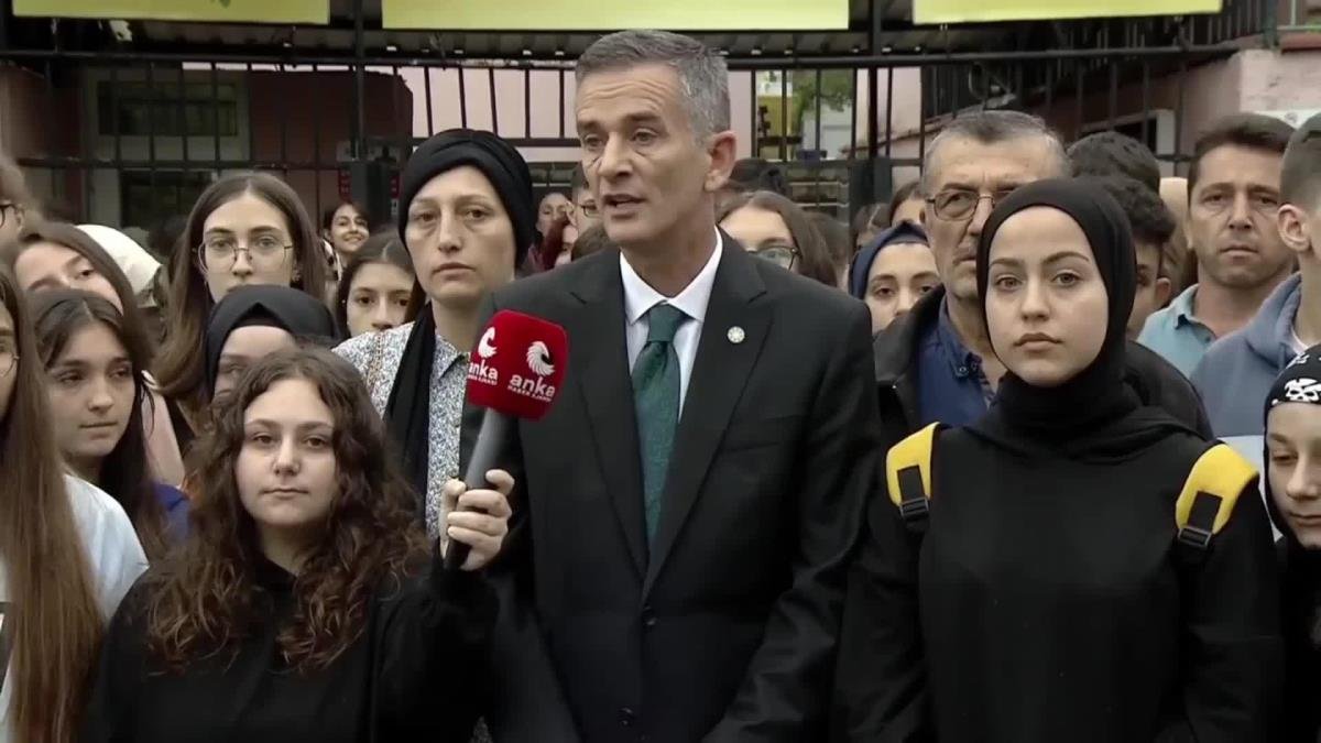 İYİ Parti Genel Başkan Yardımcısı Ümit Dikbayır, Sakarya’nın Hendek ilçesinde