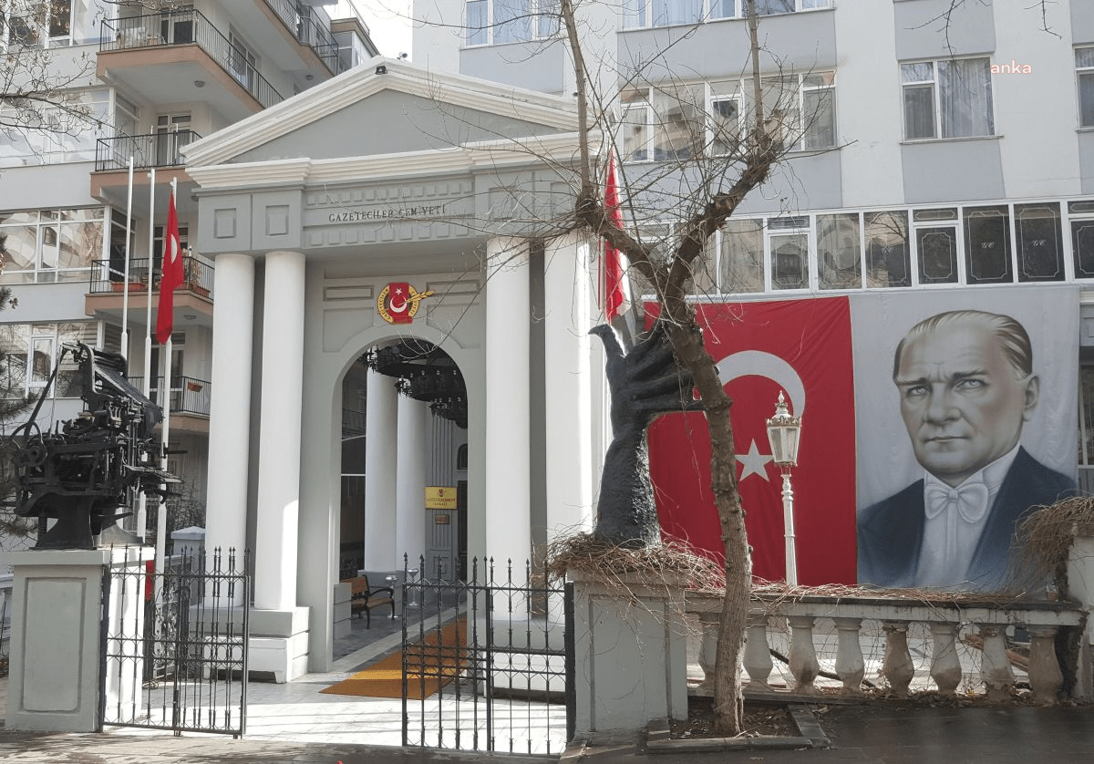 Gazeteciler Cemiyeti, “Sansür Yasası yürürlükte. Ama unutulmasın, anayasal özgürlüklere aykırı