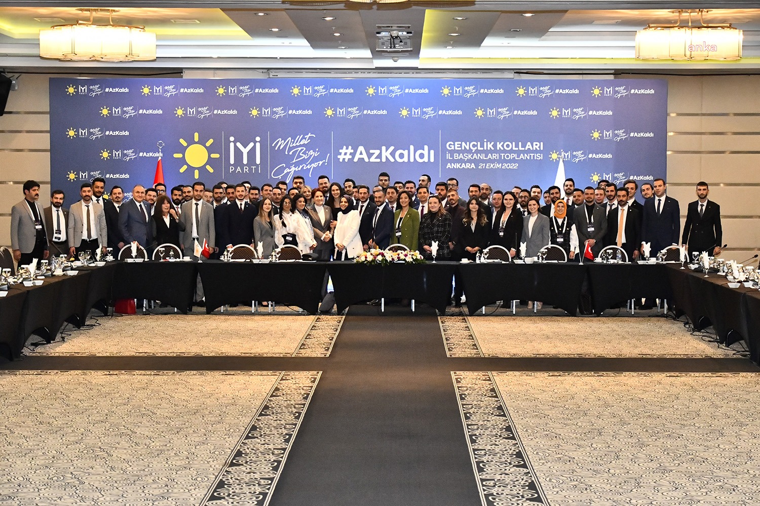 İYİ Parti Genel Başkanı Meral Akşener, bugün Ankara’da partisinin gençlik