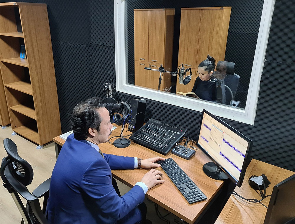 Kitapların Sesi Olun! Çankaya Belediyesinin görme engelli vatandaşların kitaplara erişimi için hizmet verdiği