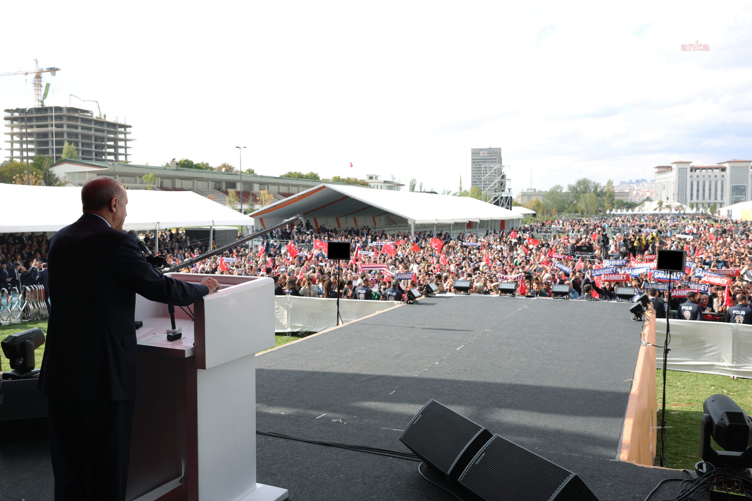 Cumhurbaşkanı Recep Tayyip Erdoğan, “Gençlik ve Yerel Yönetimler” temalı “Tam
