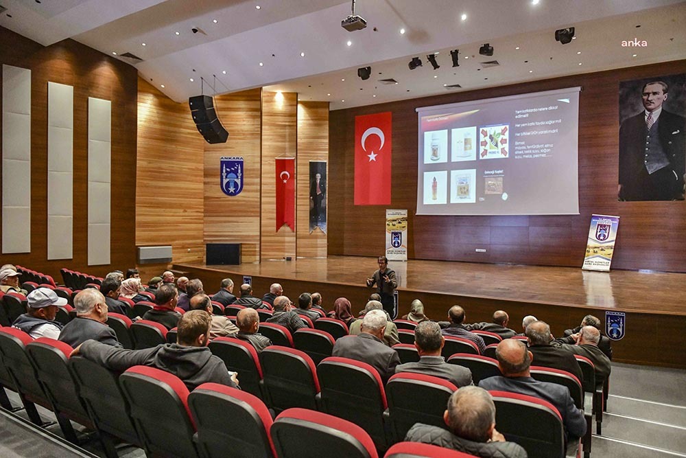 Ankara Büyükşehir Arıcılıkta Kışlatma Eğitimi Düzenledi Ankara Büyükşehir Belediyesi, Ankara Üniversitesi Veteriner Fakültesi ve Ankara Arı