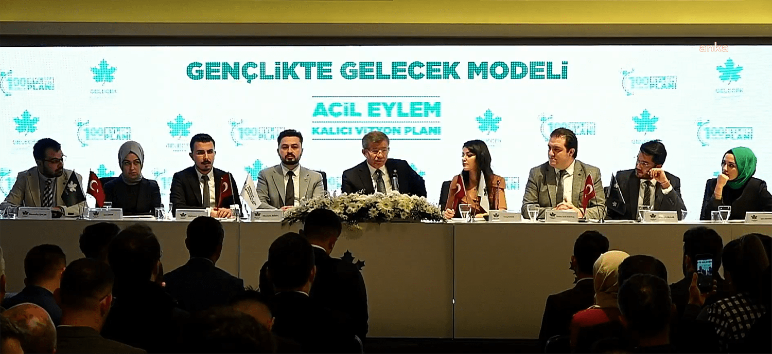 Gelecek Partisi Genel Başkanı Ahmet Davutoğlu, Cumhurbaşkanı Recep Tayyip Erdoğan’ın