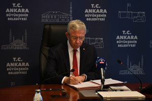 Ankara’da Yapilacak 3 Yeni Metro Hattinin Projeleri Icin Imzalar Atildi