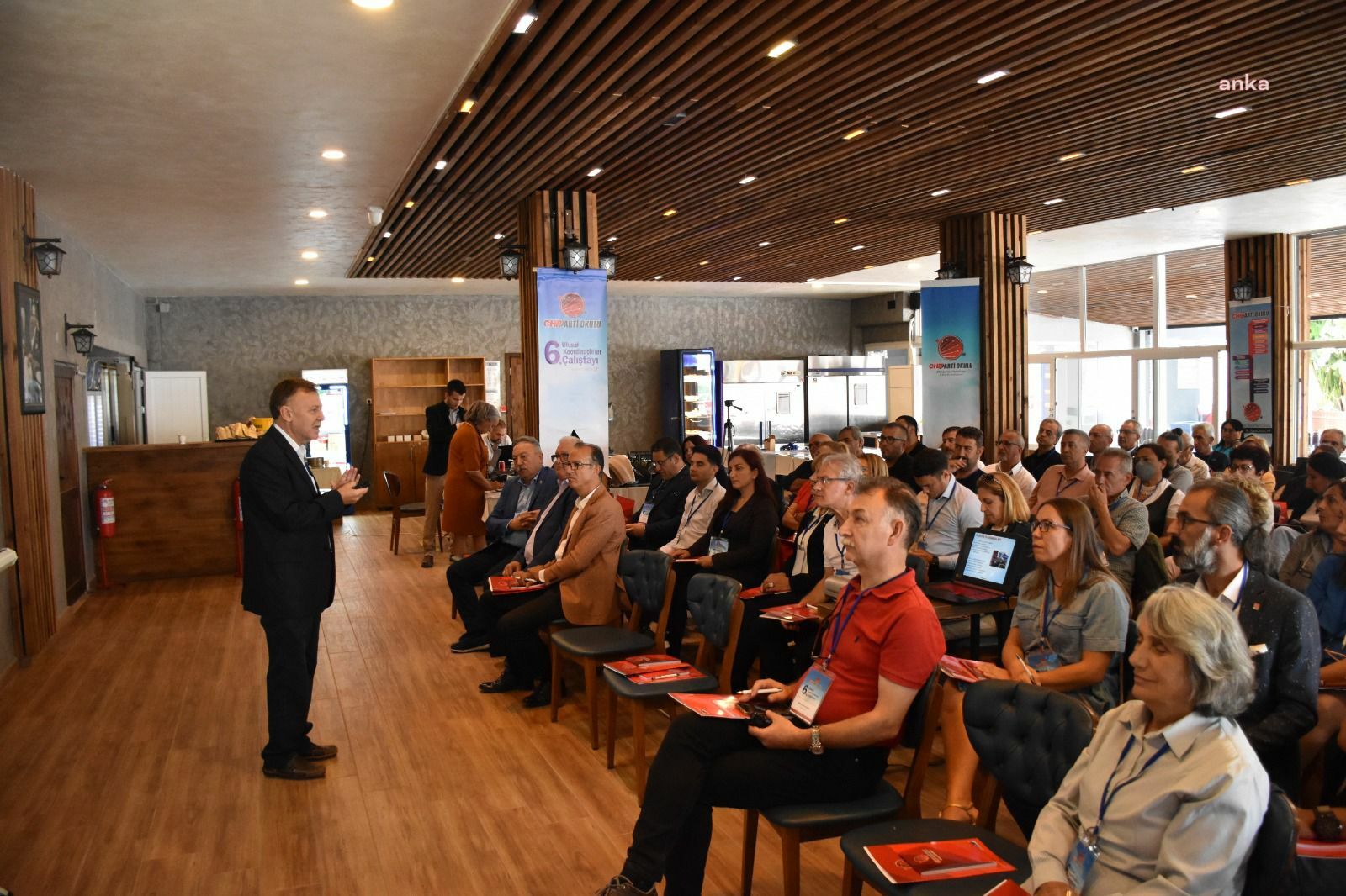 CHP Parti Okulu, her yıl Türkiye’nin 81 ilinden eğitim koordinatörlerinin