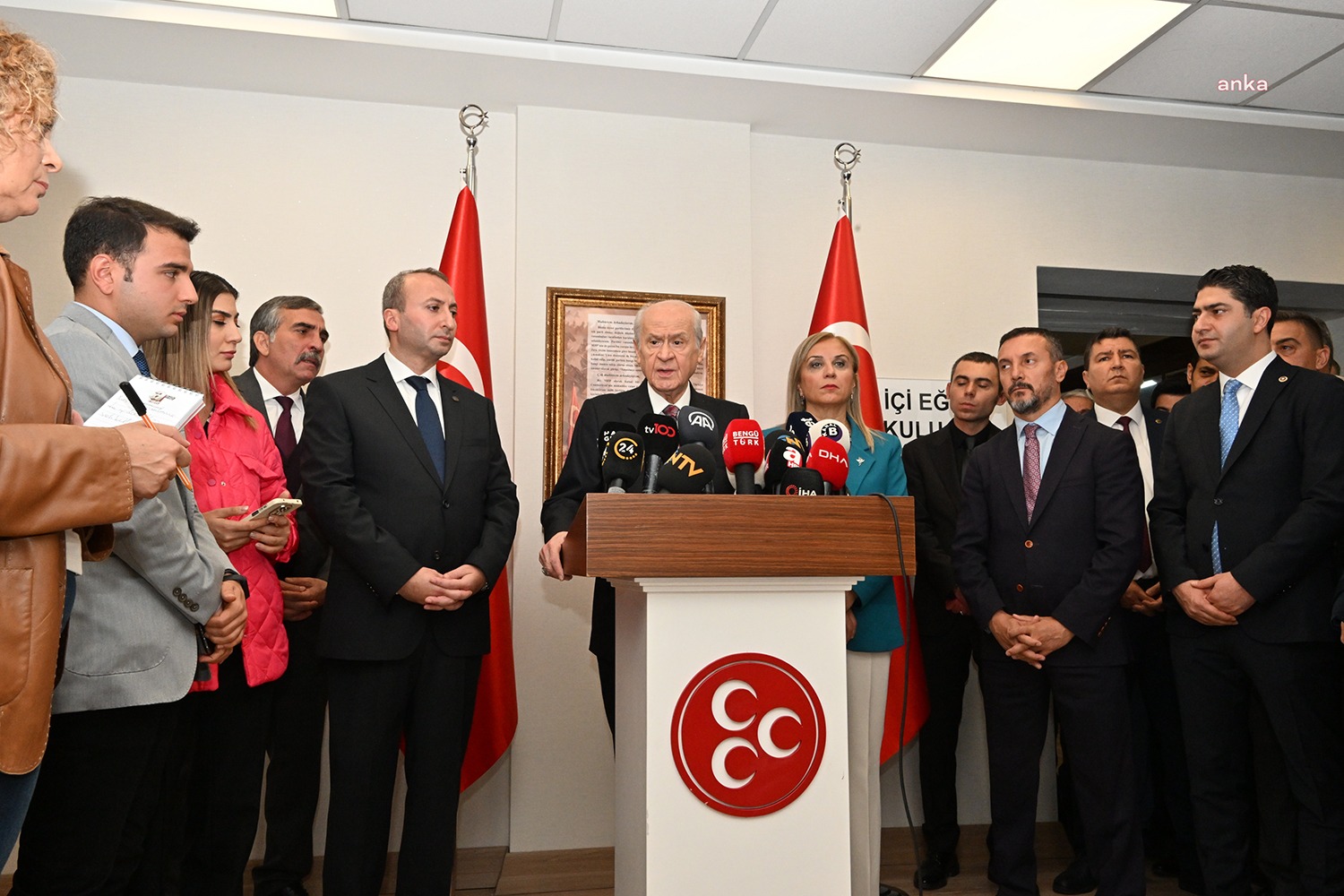 MHP Genel Başkanı Devlet Bahçeli, “Daha önce başörtüsü konusunu çözmüş