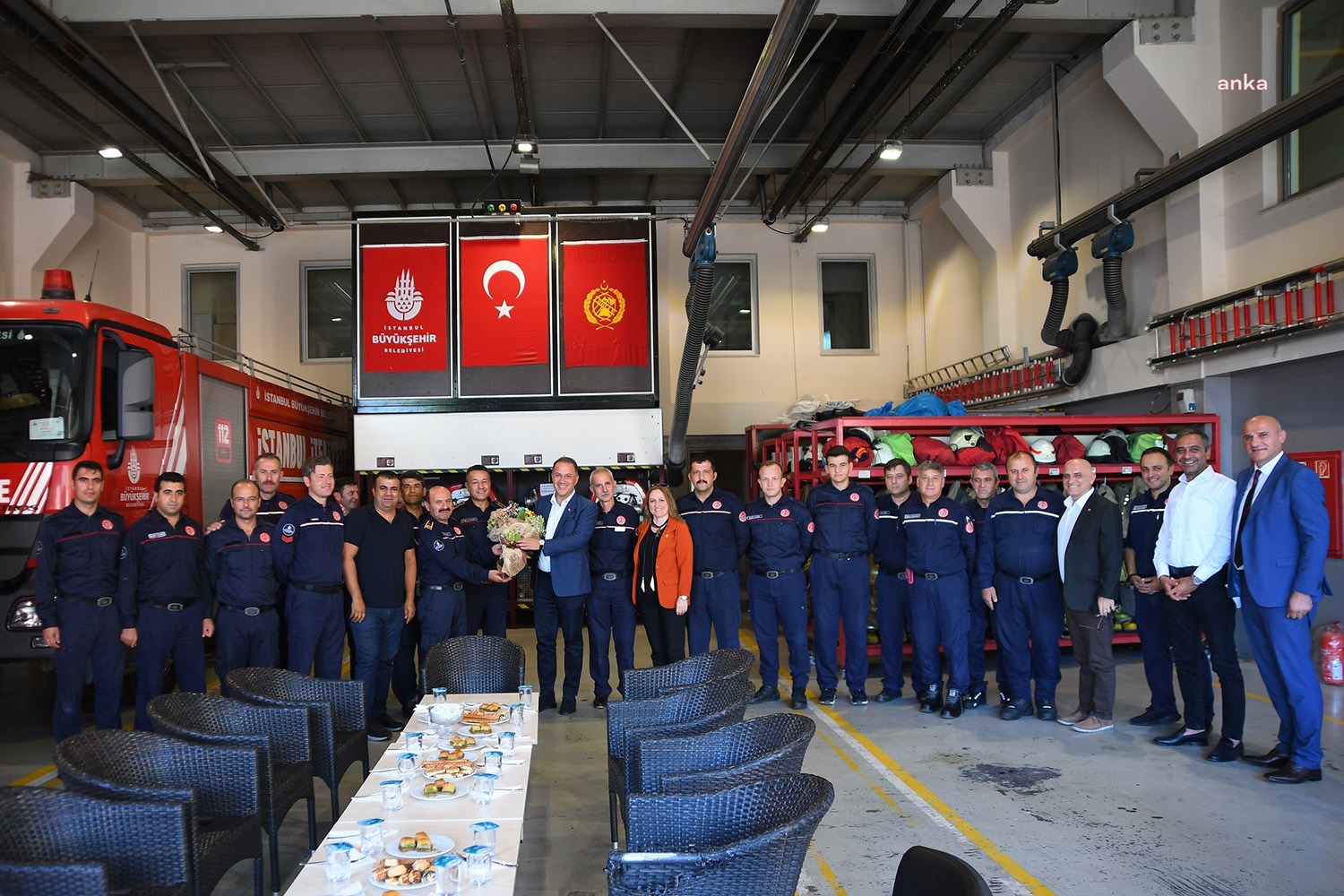 Beylikdüzü Belediye Başkanı Mehmet Murat Çalık, İtfaiye Haftası dolayısıyla Beylikdüzü