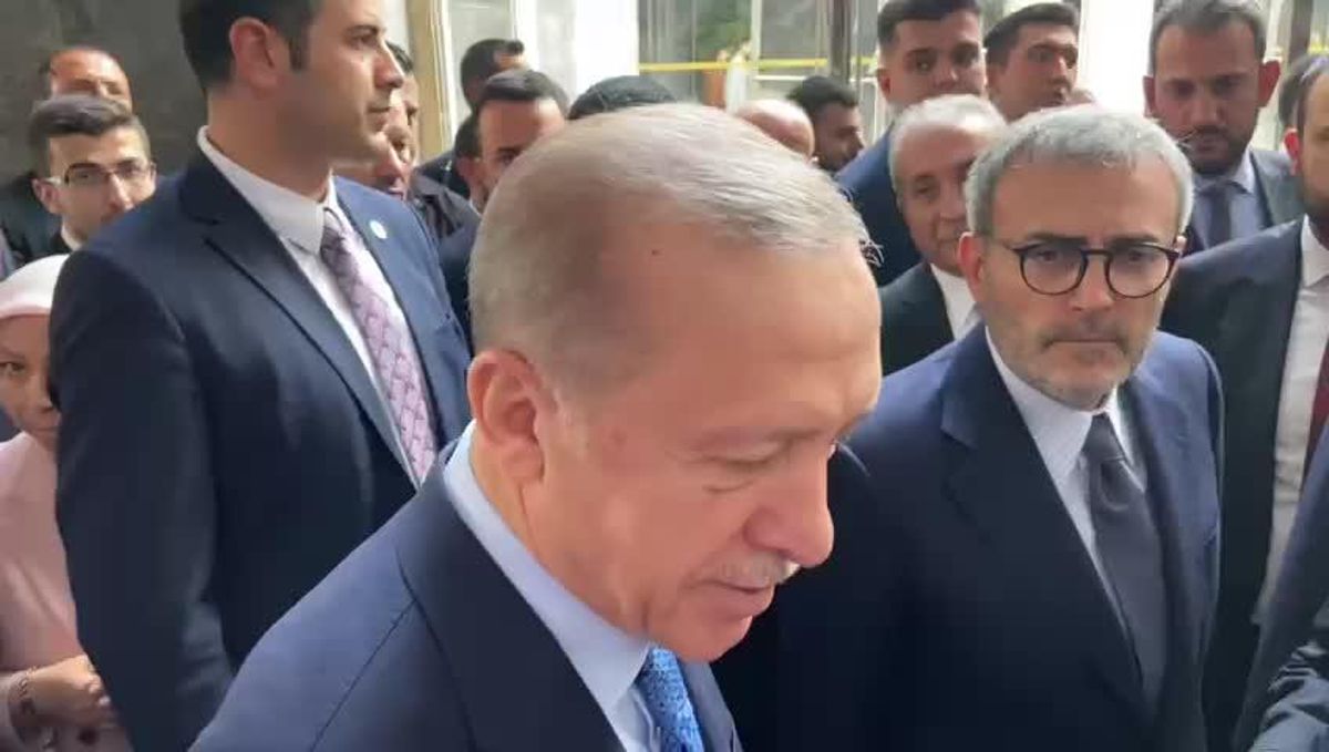 Cumhurbaşkanı Recep Tayyip Erdoğan, CHP’nin başörtüsü teklifine karşı getirdiği “anayasa