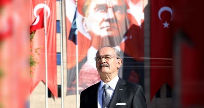 Eskişehir Büyükşehir Belediye Başkanı Prof. Dr. Yılmaz Büyükerşen, 10 Kasım