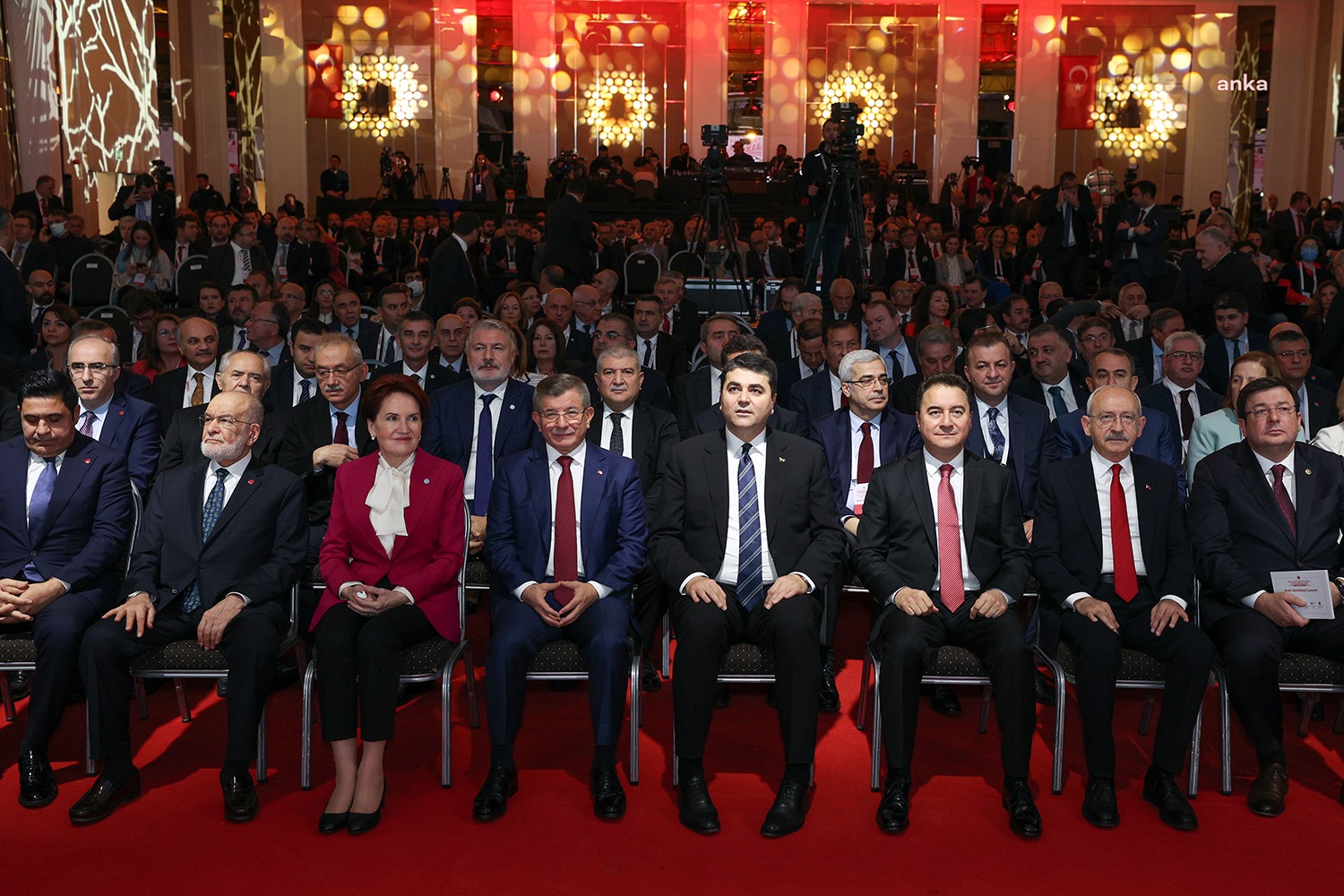 Güçlendirilmiş Parlamenter Sistemi vaat eden altı siyasi parti anayasa değişikliği