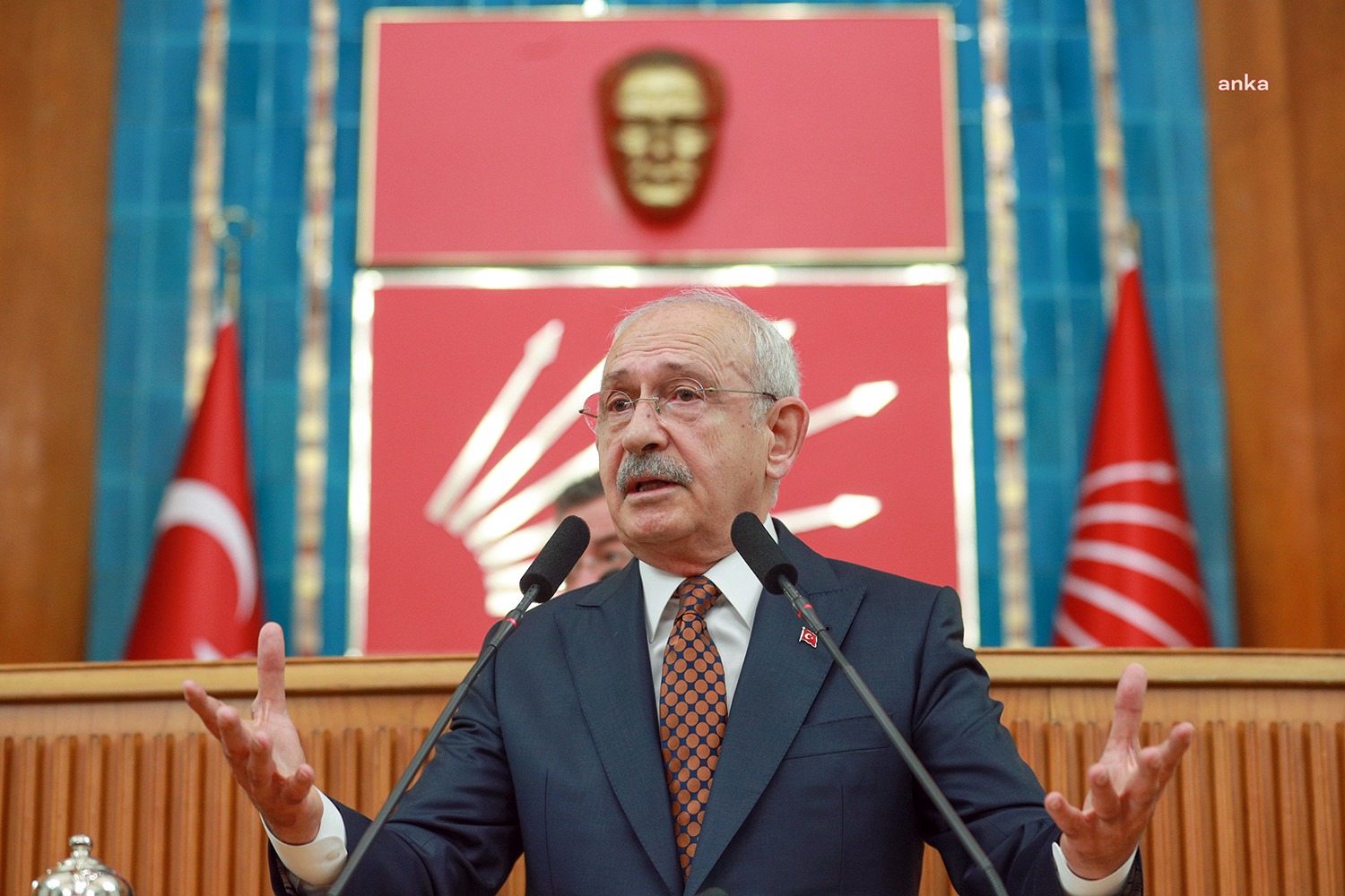 CHP Genel Başkanı Kılıçdaroğlu Tarih Verdi: “3 Aralık’a Kadar Sabredin. Yeni Bir Vizyon Açıklayacağız” CHP Genel Başkanı Kemal Kılıçdaroğlu, “3 Aralık’a kadar sabredin. 3