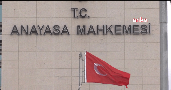 Öğretmenlik Meslek Kanunu’na karşı mücadele eden 14 eğitim sendikası, CHP’nin
