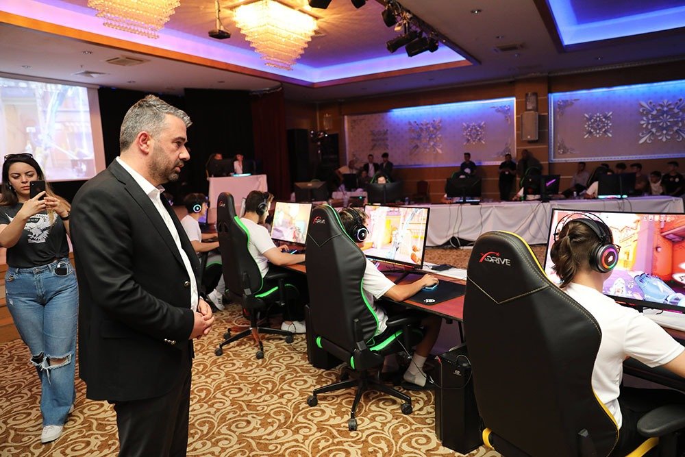 Geçen aylarda ilkini gerçekleştirdiği E-Spor Valorant Turnuvası ile gençlerin büyük