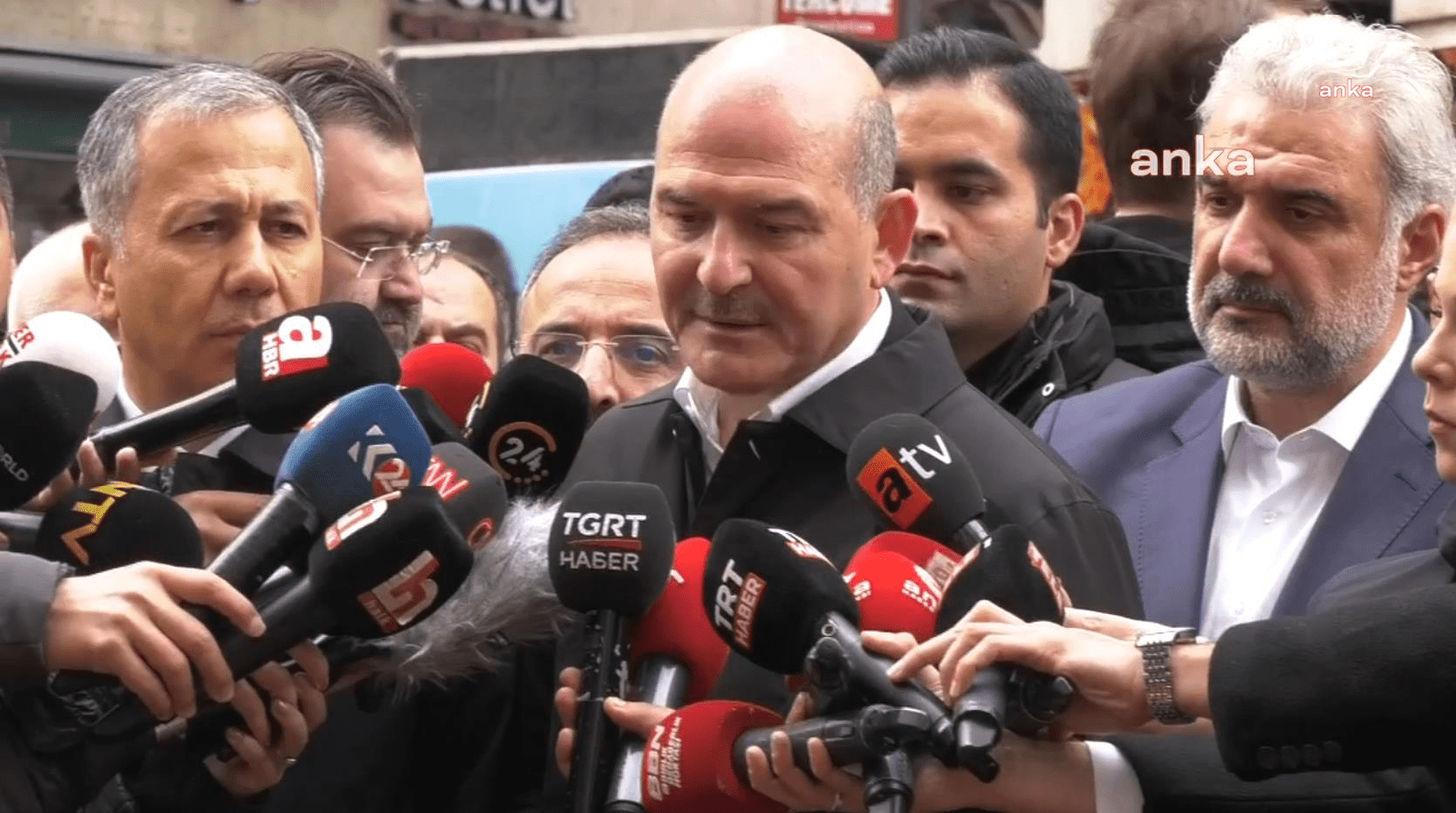 İçişleri Bakanı Süleyman Soylu, saat 05.23'te; “5.9 büyüklüğündeki depremin merkezi