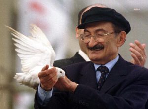 Izmir Buyuksehir'den Bulent Ecevit Odulleri: "Ecevit'in Adi ve Dusunceleri Yasatilacak"