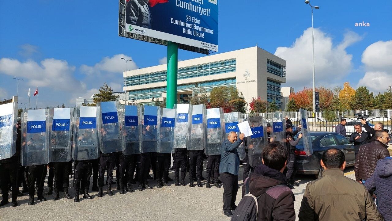 Eğitim sendikalarının, CHP’nin Öğretmenlik Meslek Kanunu’nun iptali istemiyle açtığı davayı