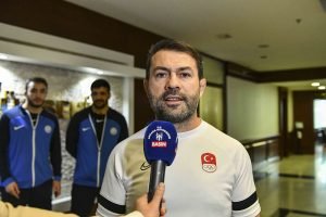 ASKI Sporlu Sampiyon Guresciler Kulup Baskani Yuksel Arslan’i Ziyaret Etti