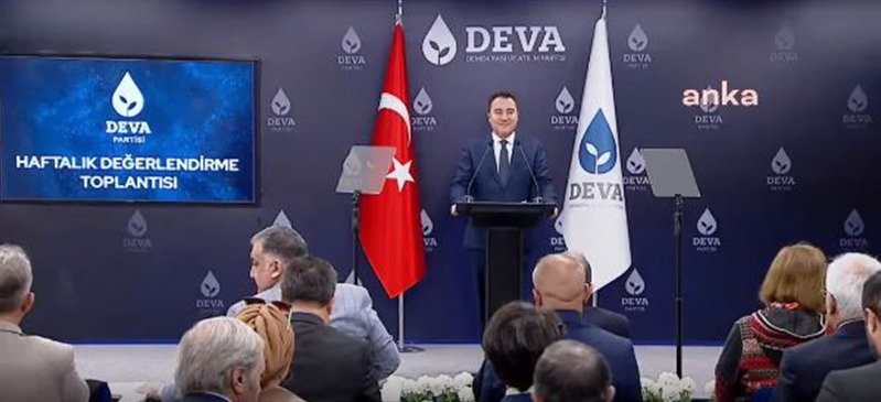 Demokrasi ve Atılım (DEVA) Partisi Genel Başkanı Ali Babacan, İstiklal