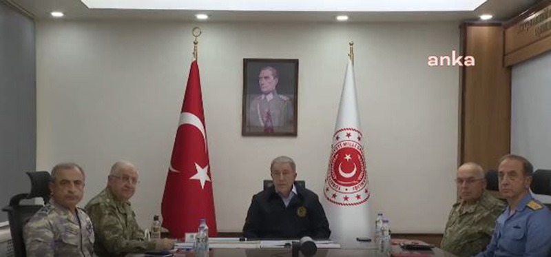 Cumhurbaşkanı Recep Tayyip Erdoğan, Milli Savunma Bakanı Hulusi Akar’ın Irak’ın