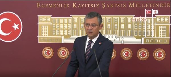 CHP Grup Başkanvekili Özgür Özel, Öğretmenlik Meslek Kanuna karşı çıkan