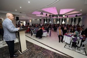 Yenimahalle Belediye Baskani Yasar Nevsehirli Ogrencilerle Bulustu