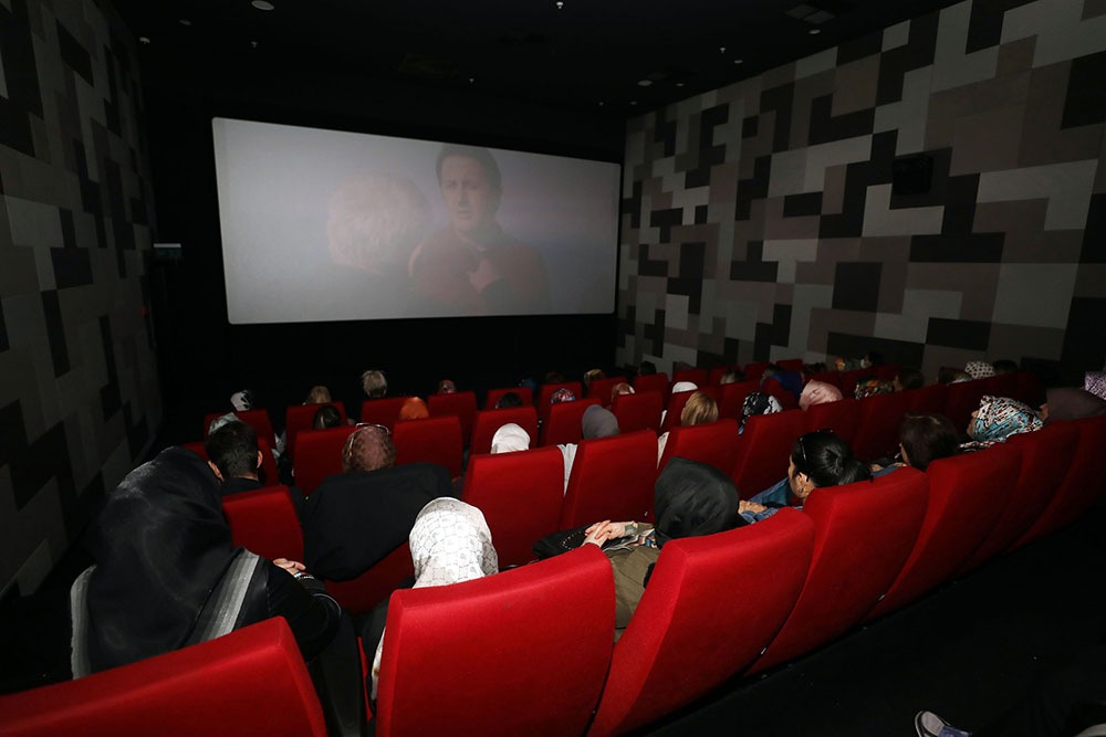 Yenimahalle Belediyesi, Meslek Edindirme ve Hobi Kursları (YENİMEK) bünyesinde eğitim