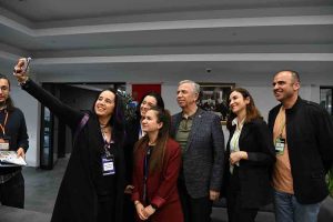 ABB Baskani Mansur Yavas Genc Girisimcilerle Bir Araya Geldi