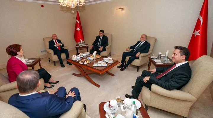 Altı siyasi partinin genel başkanı; Millet İttifakı’nı oluşturan Altılı Masa’nın