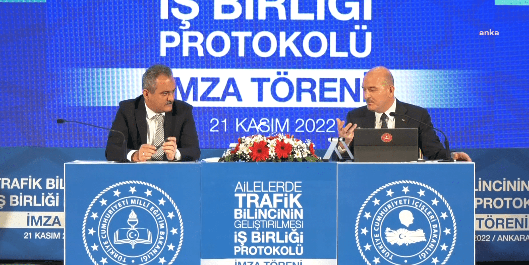Bakan Soylu: Karkamış’taki Roket Saldırısında 3 Vatandaşımız Hayatını Kaybetti. Bunlardan Biri Çocuk, Biri Öğretmen İçişleri Bakanı Süleyman Soylu, Gaziantep'in Karkamış ilçesine yapılan roket saldırısına